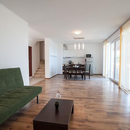Momchil Villas 발치크 외부 사진
